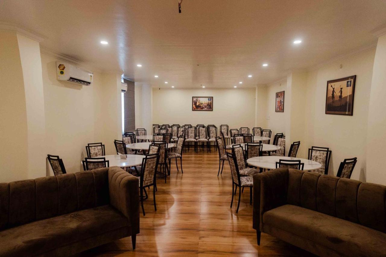 Hotel Grand Lotus Dimāpur エクステリア 写真