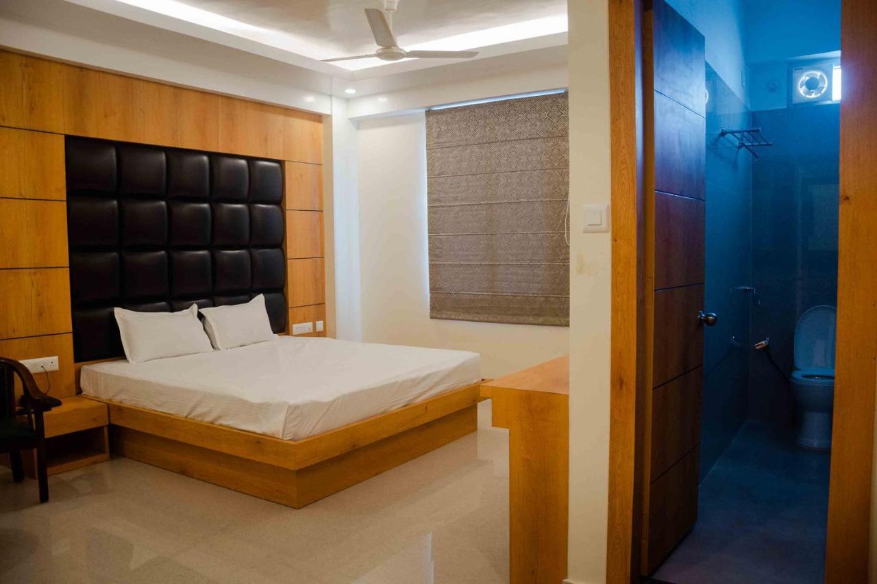 Hotel Grand Lotus Dimāpur エクステリア 写真