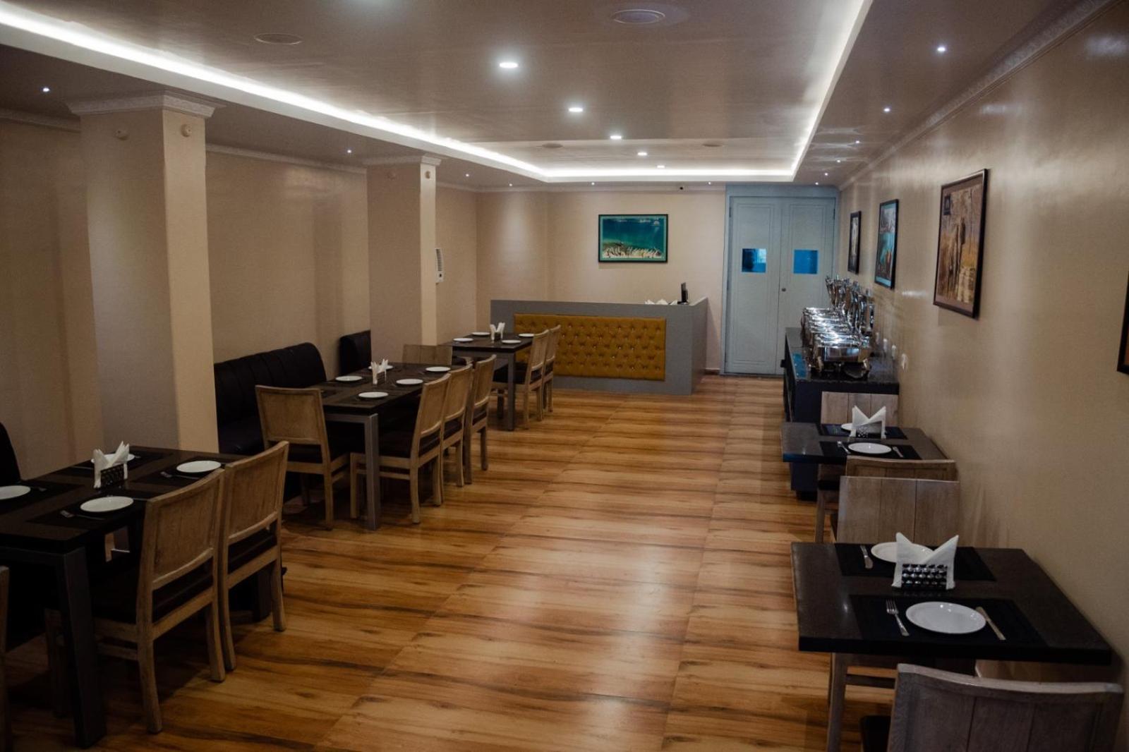 Hotel Grand Lotus Dimāpur エクステリア 写真