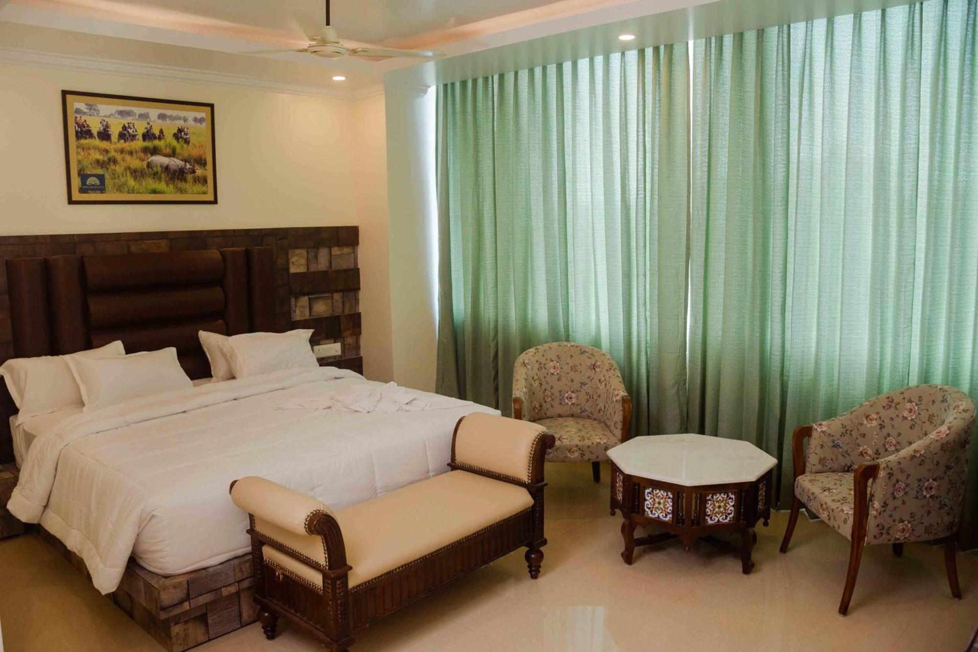 Hotel Grand Lotus Dimāpur エクステリア 写真